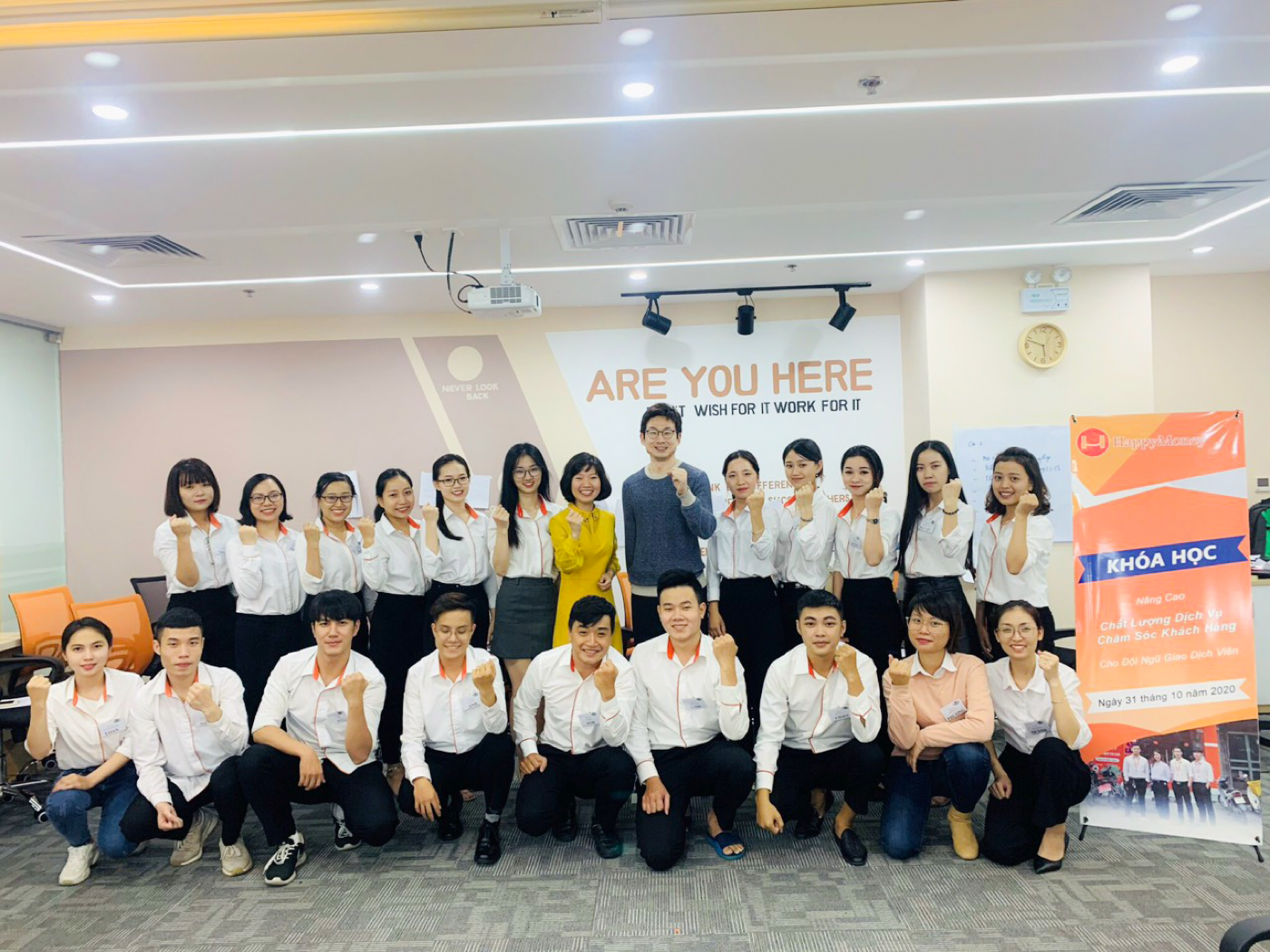Tập thể Happy Money trong chương trình đào tạo